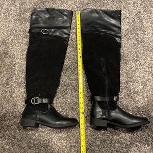 Women’s Shoe Dazzle Knee High Boots